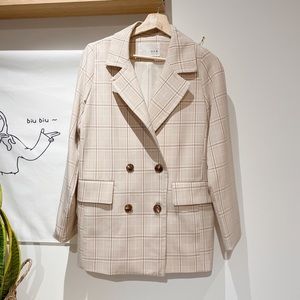[SOLD] Plaid pattern blazer